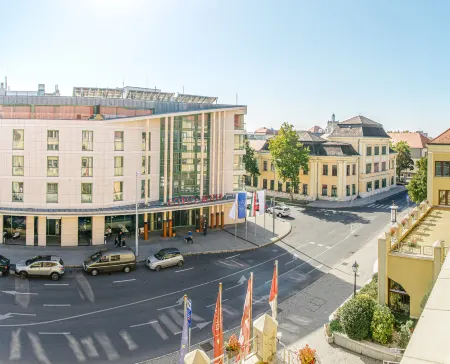 Corso Hotel Pécs