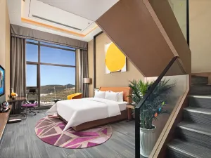 햄튼 바이 힐튼 쿤밍 남역