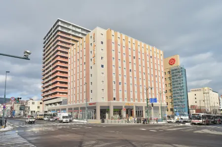 Hotel Dormy Inn Premium Otaru Отели рядом с достопримечательностью «Otaru Steam Clock»