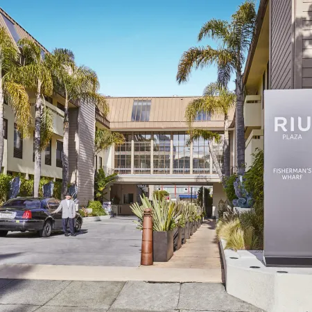 Riu Plaza Fisherman's Wharf Отели рядом с достопримечательностью «Башня Койт»
