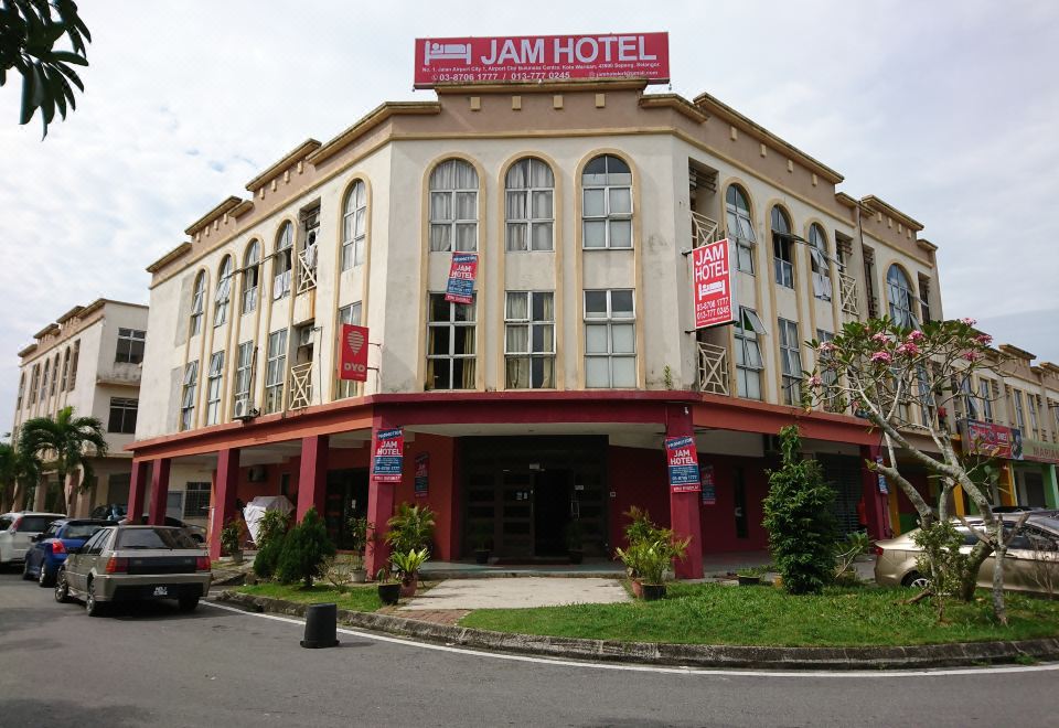 Jam Hotel Kota Warisan Sepang @ Erl Salak Tinggi, KLIA 1-2 & F1,Dengkil ...