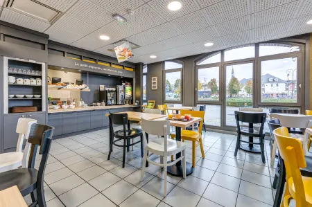 B&B Hotel Dreux Centre Отели в г. Эр и Луар