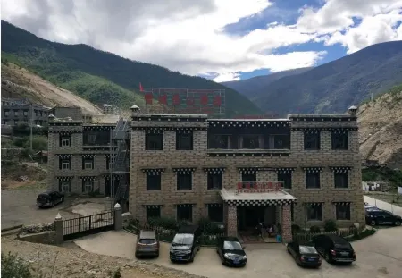 Tiewa Hostel Отели рядом с достопримечательностью «Xiannairi»