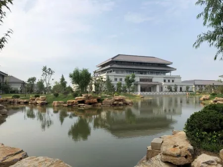 Laozi Boxue International Hotel