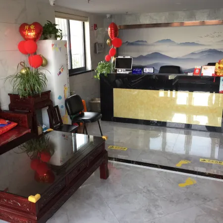 Pinghu liduo sheng business hotel