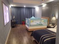 兰欧酒店(汤阴精忠路店) - 兰欧豪华家庭房