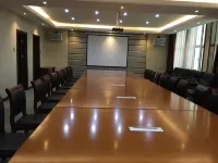 Riverfront Hotel Xilinhot