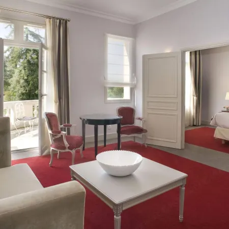 Château Belmont Tours by The Crest Collection