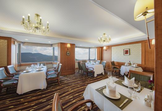 킹케이 오리엔탈 리젠트 호텔 로비