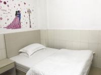 广州平安公寓龙归地铁站店 - 标准大床房