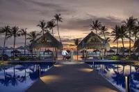 Emerald Maldives Resort & Spa-Deluxe All Inclusive - Pools
