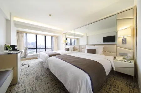 Regal Oriental Hotel Отели рядом с достопримечательностью «Цзюлун»