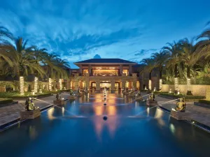 Wanda Reign Resort & Villas Sanya Haitang Bay