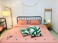 广州凌月伴岛公寓 - 温馨浪漫大床房