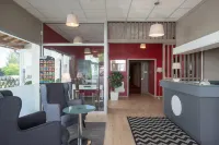 Contact Hôtel Solana, Niort MendesFrance - ที่มีที่จอดรถ