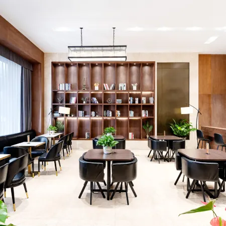 Liston Hotel Отели в г. Данчжоу