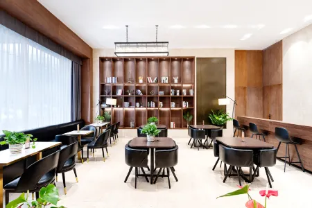 Liston Hotel Отели рядом с достопримечательностью «Yangpu Port»