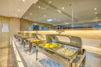 Lavande Hotel (Wulanhot Wuyi Square) - breakfast