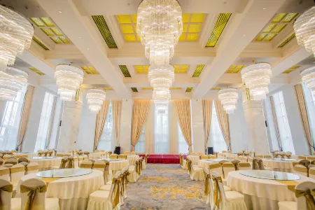 Joido Manor Hotel Отели рядом с достопримечательностью «Beidaihe»