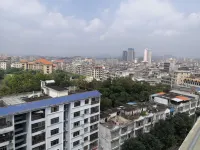 Haotai Hotel (Dongxing Port) - 2-Star