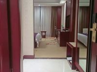 柏恒酒店(金华开发区店) - 怡和双床房