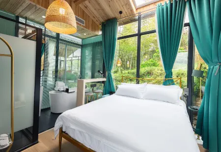 Stray Clouds Villa Отели в г. Цзяндэ