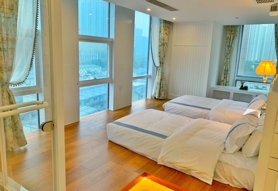 White Lovers Hotel Room