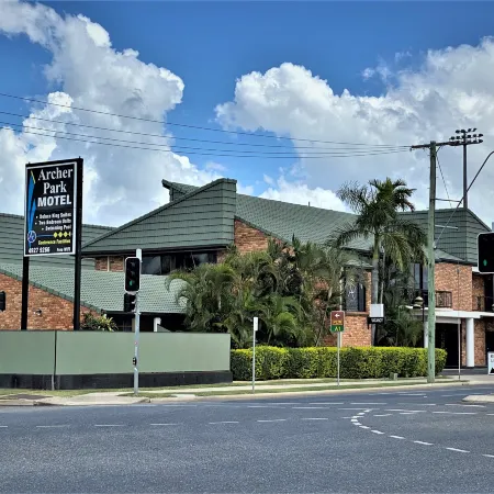 Archer Park Motel Отели в г. Рокхемптон