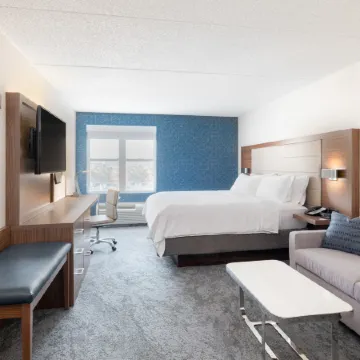 Holiday Inn Express & Suites BOSTON - CAMBRIDGE by IHG