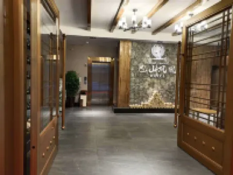 Xuanhan Bashan Phoenix Hotel