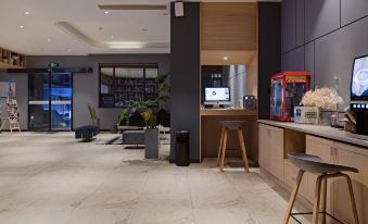 Me Young Me House Hotel (Zhangjiajie Zhongshang Plaza Dayong Ancient City)