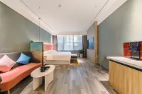 Nanyang Mingmen future smart hotel Hotels near Nanyang Normal University (East Area)