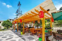 Bifeng Renjia Panda B&B Hotels near Ya'an Sports Center