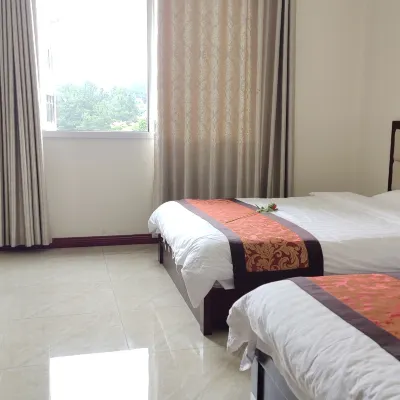 chong'qinhg'hua'ge'bin'guang Hotels near Chongqing Hei Mountain