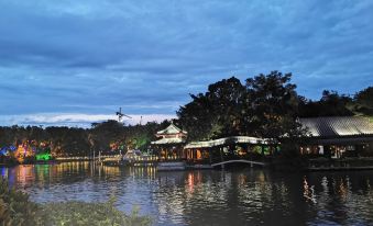 Qingcheng Ya Residence Inn (Guilin Xiangshan Park Two Rivers and Four Lakes)