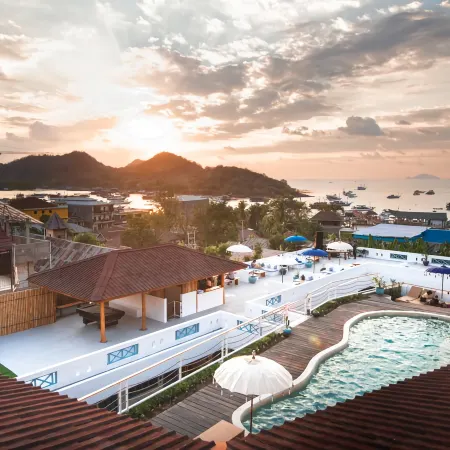 Seaesta Komodo Hostel & Hotel