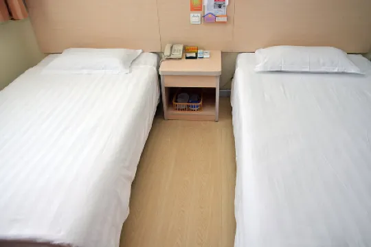 Hejia Inn Houhai Отели рядом с достопримечательностью «Живописный район Шичахай»