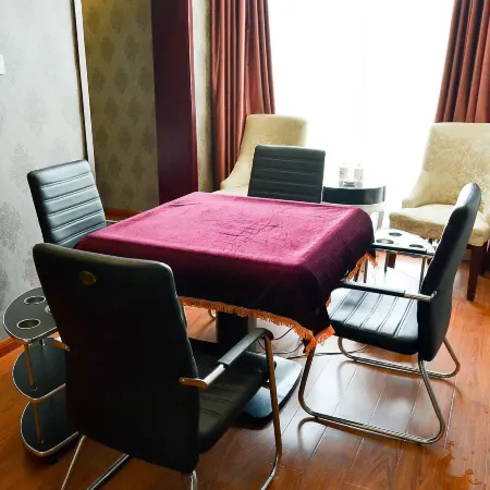 Tang Dynasty Business Hotel (Cangzhou Central Hospital No.2 Middle School Branch)