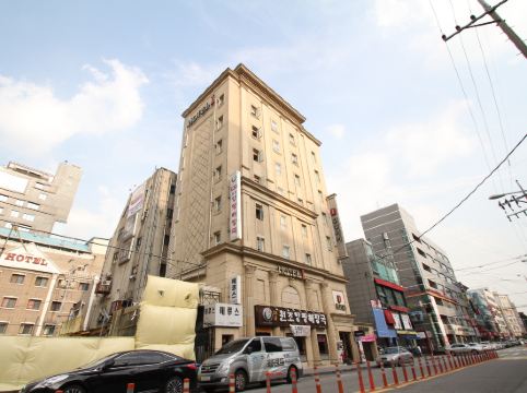 I Hotel