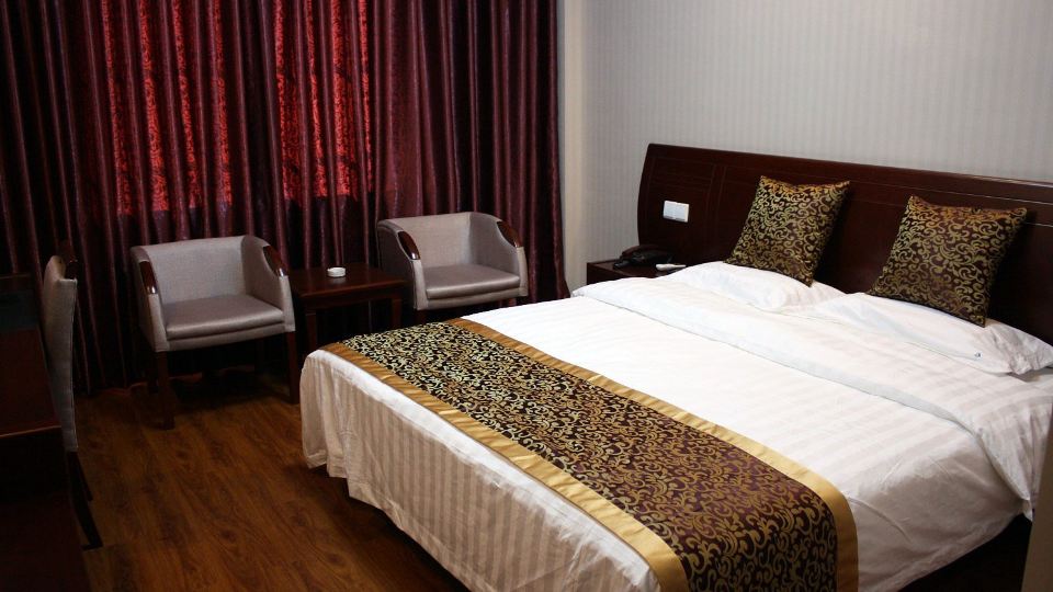 Taohuadao Haiyun Zhixing Holiday Hotel