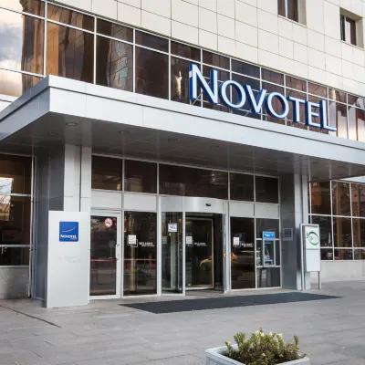 Novotel Yekaterinburg Centre (Новотель Екатеринбург Центр) Отели рядом с достопримечательностью «Свердловский Областной Краеведческий Музей»