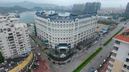 Noble Hotel