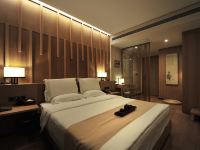 孜图酒店(南京瑞金路店) - 高级大床房
