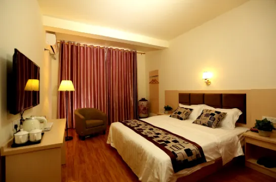 Dongjiang Popo Inn