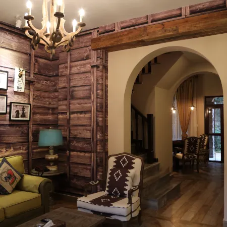 Floral Water Bay Roman Holiday Hot Spring Villa