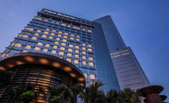 Four Seasons Hotel Jakarta