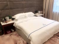 昭通兼爱酒店 - 豪华套房