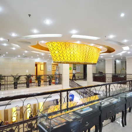 Liangqi Hotel (Luohe City Government Store)