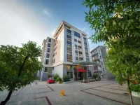 Luming Hotel