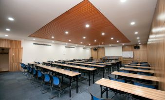 Leitingman Hotel(Zibo Railway station) - Housity